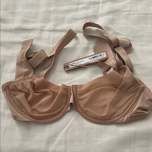 SKIMS Nude Underwire Bra